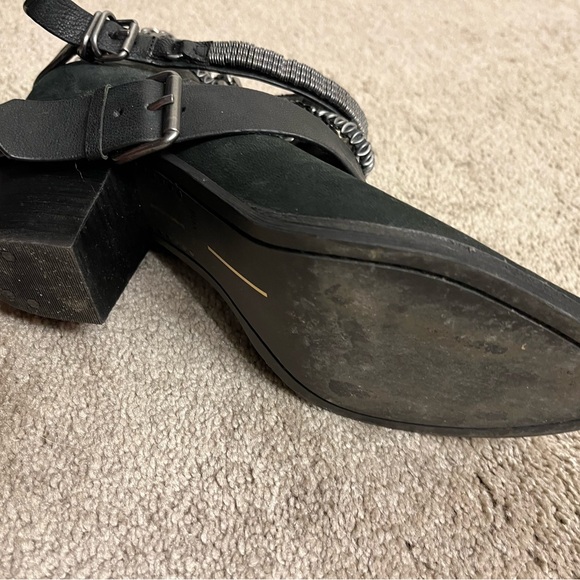 DOLCE VITA x Revolve Yazmina Leather Chain Rocker Ankle Boots in Onyx Sz 7.5 - Picture 8 of 13